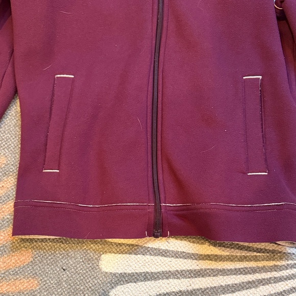 The North Face Plum Fleece-Lined Bomber Jacket - Picture 7 of 10